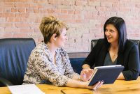 How To Choose The Right Financial Advisor For You